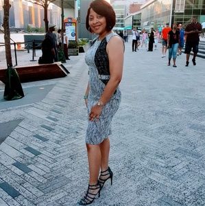 *Donating Soon* Calvin Klein Dress Size 6